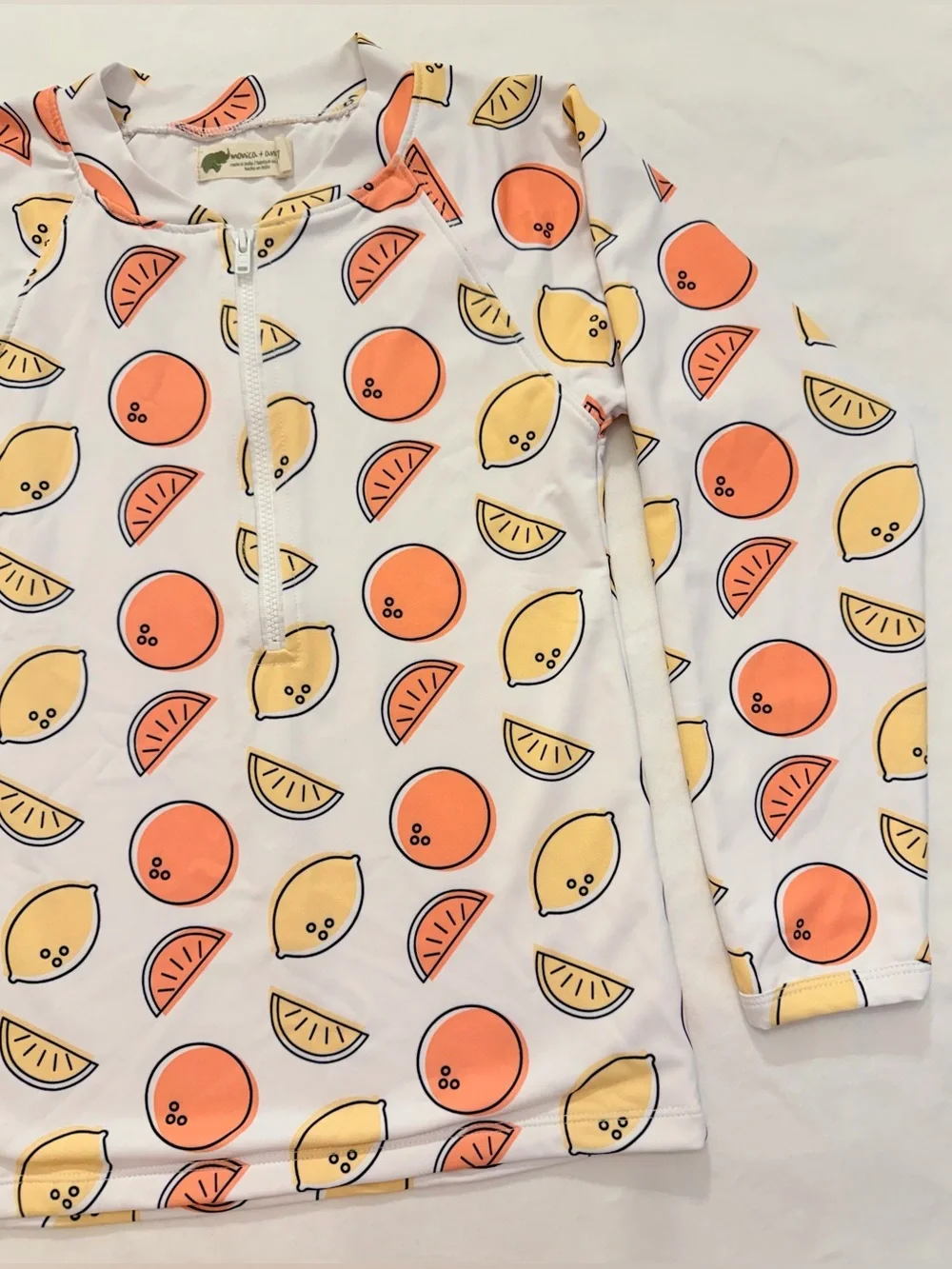 Monica + Andy Rash Guard Top in Citrus with Orange & Yellow Size 6/7
